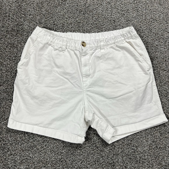 Chubbies Shorts Mens L White Chinos Originals 5.5" Flat Front Preppy Casual - Picture 1 of 10